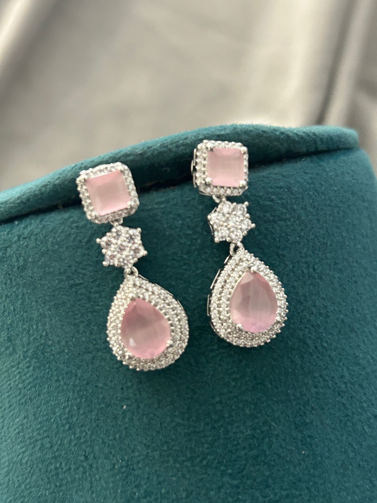 Elegant Pink Stone Diamond Look Necklace Set